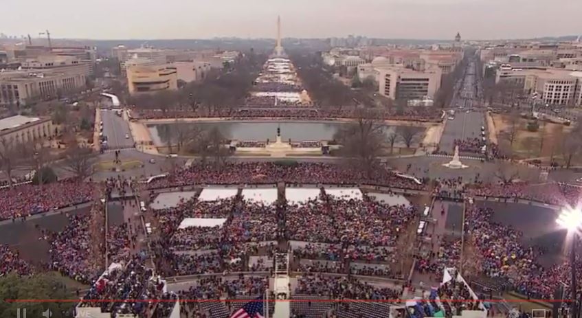Toàn cảnh lễ tuyên thệ nhậm chức của Tổng thống Mỹ Donald Trump - VIDEO, ẢNH - ảnh 10
