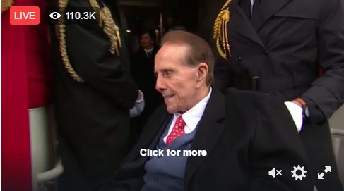 Toàn cảnh lễ tuyên thệ nhậm chức của Tổng thống Mỹ Donald Trump - VIDEO, ẢNH - ảnh 36