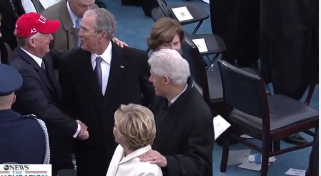 Toàn cảnh lễ tuyên thệ nhậm chức của Tổng thống Mỹ Donald Trump - VIDEO, ẢNH - ảnh 107